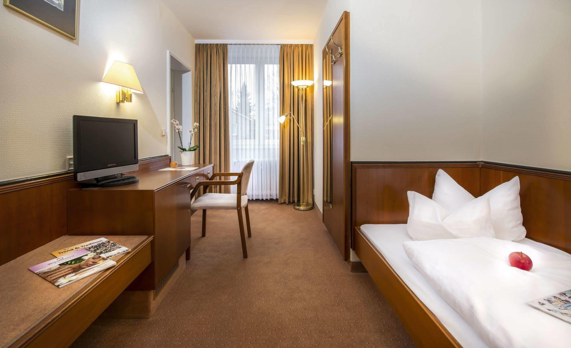 Parkhotel シュタットアレンドルフ エクステリア 写真